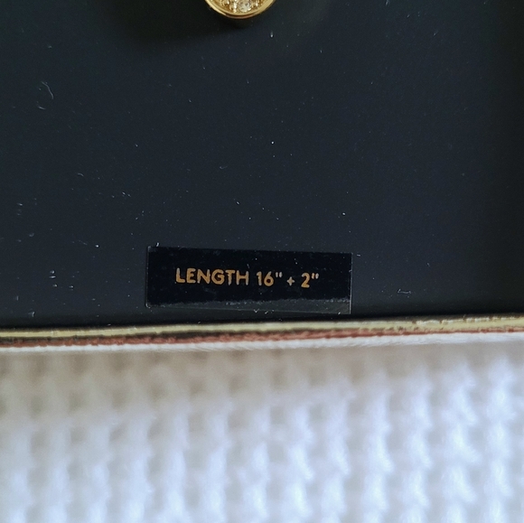 Coach Gold💛 Signature🖋 C Pendant Necklace - NIB - Picture 7 of 15